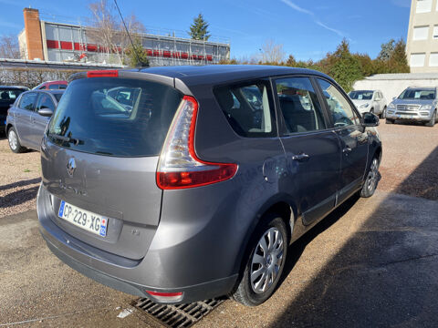 Grand Sc&eacute;nic III 1.5 DCI 110CH FAP EXPRESSION 7 PLACES 2013 occasion 42120 LE COTEAU