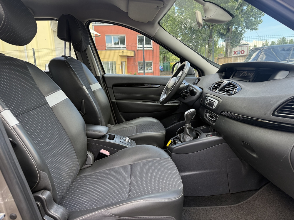 Sc&eacute;nic III 1.5 DCI 110CH FAP DYNAMIQUE EDC 2012 occasion 38340 Voreppe