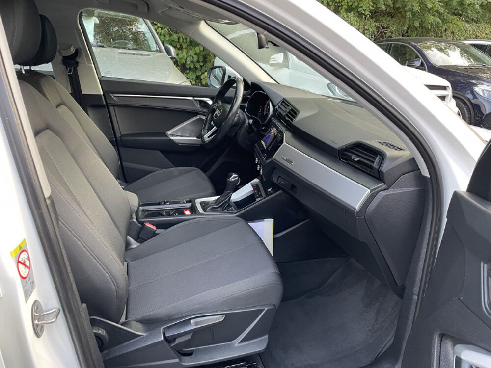 Q3 35 TFSI 150CH MILD HYBRID BUSINESS LINE S TRONIC 7 2020 occasion 77144 Mont&eacute;vrain