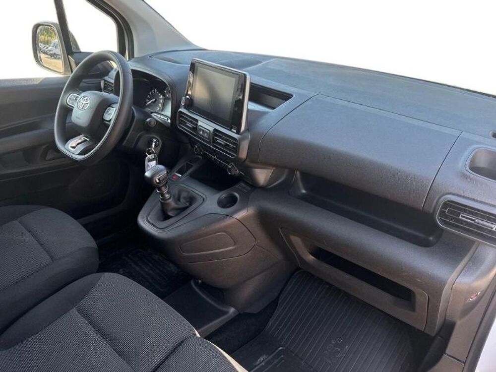 Proace Medium 110 VVT-i Dynamic MC23 2024 occasion 13400 Aubagne