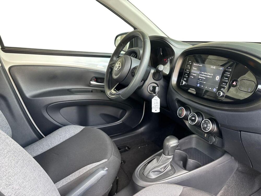 Aygo 1.0 VVT-i 72ch Dynamic S-CVT MY24 2023 occasion 13300 Salon-de-Provence