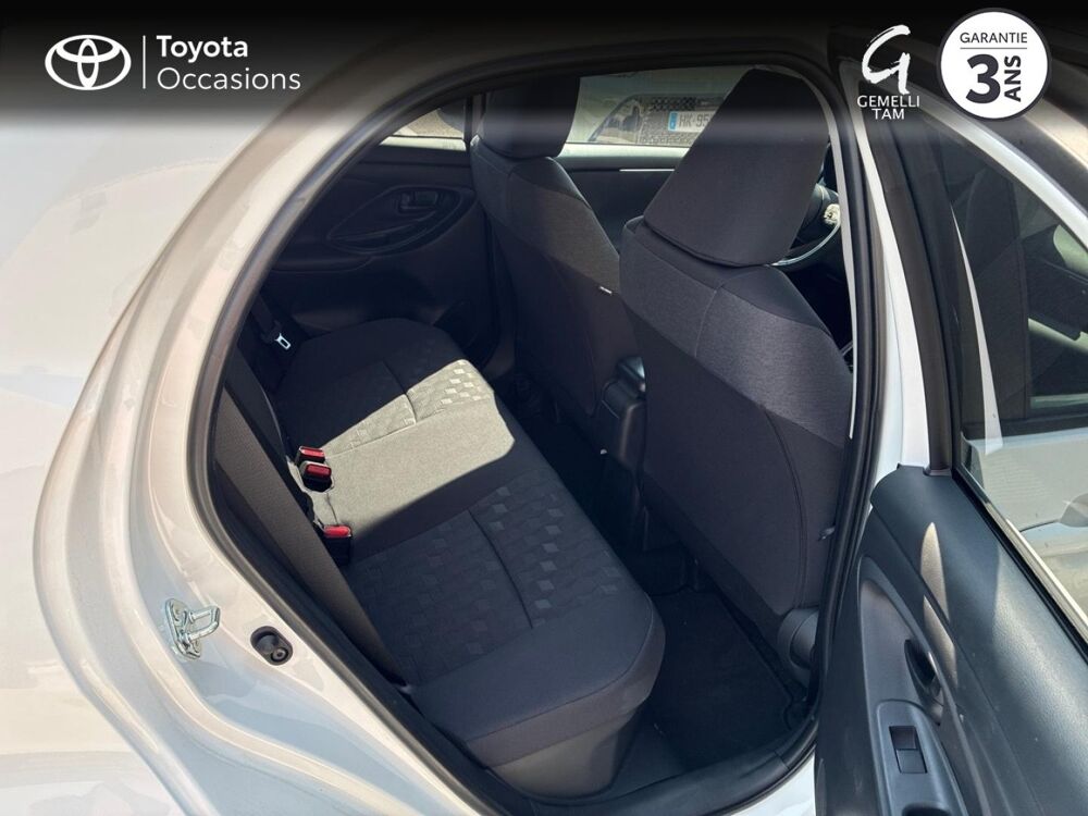 Yaris 116h Design 5p MY25 2026 occasion 26200 Mont&eacute;limar