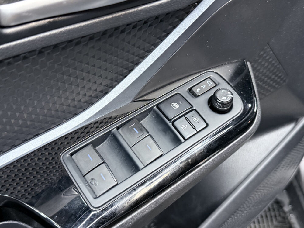 C-HR 122H GRAPHIC 2WD E-CVT MY20 2021 occasion 57185 CLOUANGE