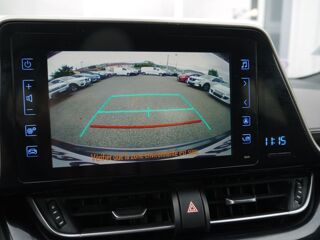 C-HR 122H DISTINCTIVE 2WD E-CVT / DISTRIBUTION A CHAINE 2017 occasion 38260 La C&ocirc;te-Saint-Andr&eacute;