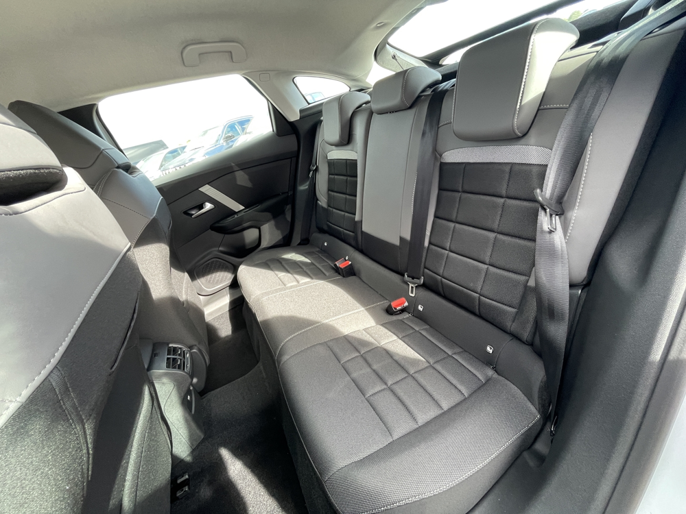 C4 1.2 HYBRIDE 145CH S&S BUSINESS AUTOMATIQUE 2025 occasion 33700 M&eacute;rignac