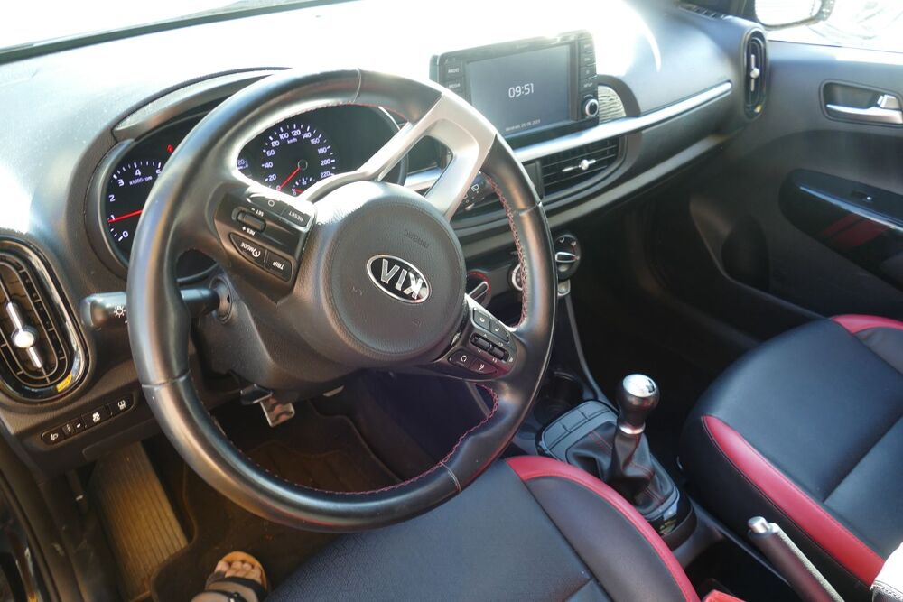 Picanto 1.0 67CH GT LINE 2017 occasion 22100 Dinan