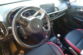 Picanto 1.0 67CH GT LINE 2017 occasion 22100 Dinan
