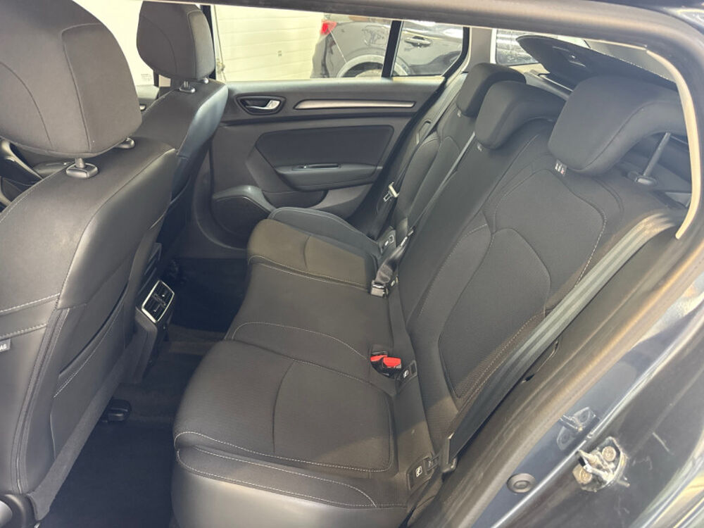Megane IV 1.6 E-TECH PLUG-IN 160CH BUSINESS -21N 2021 occasion 28630 Nogent-le-Phaye