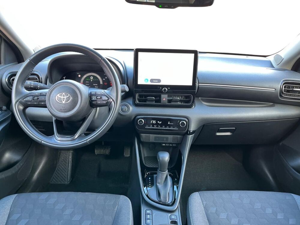 Yaris 116h Design 5p MY25 2025 occasion 13400 Aubagne