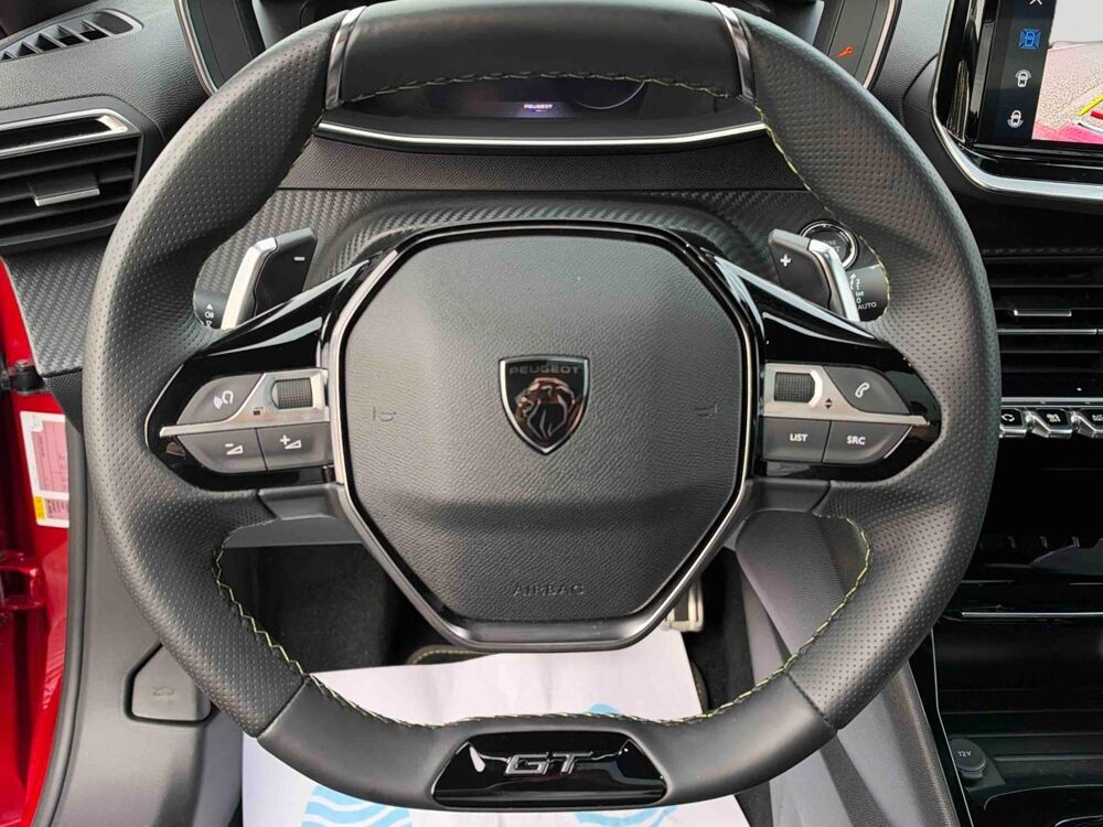 2008 1.2 Hybrid 145ch GT e-DCS6 / TOIT OUVRANT + VISION 360 + PAC 2025 occasion 82000 Montauban