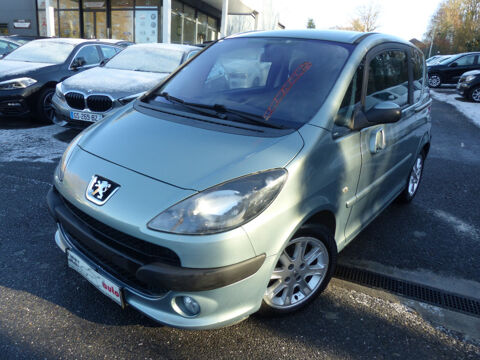 Peugeot 1007 1.4 SPORTY 2-TRONIC 2005 occasion Mont&eacute;vrain 77144