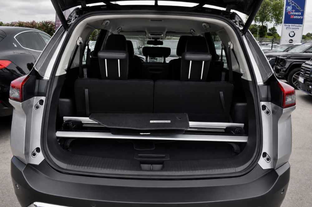 X-Trail E-4ORCE TEKNA+ 7 PLACES le prix inclut la carte grise 2023 occasion 34740 Vendargues