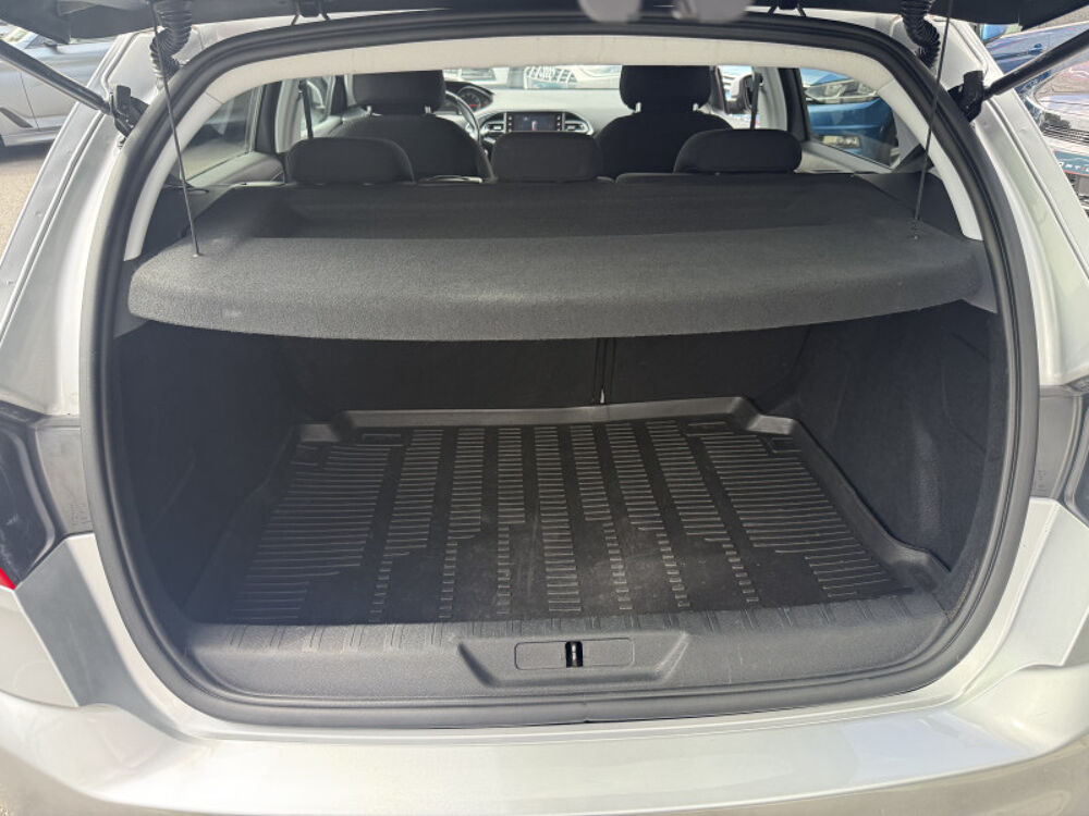 308 1.2 PURETECH 110CH STYLE S&S 5P 2017 occasion 31140 Aucamville