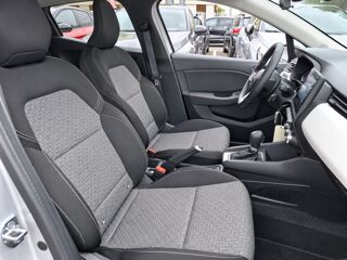 Clio V 1.6 E-TECH HYBRIDE 145CH EVOLUTION 2022 occasion 77144 Mont&eacute;vrain
