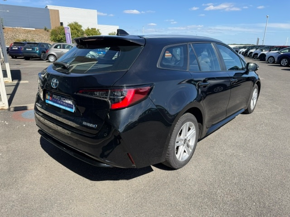 Corolla 1.8 140CH DYNAMIC BUSINESS + PROGRAMME BEYOND ZERO ACADEMY 2022 occasion 16400 Puymoyen