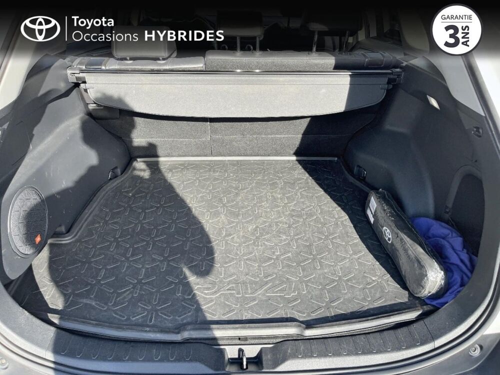 RAV 4 2.5 Hybride 222ch Lounge AWD-i MY23 2023 occasion 44600 Saint-Nazaire