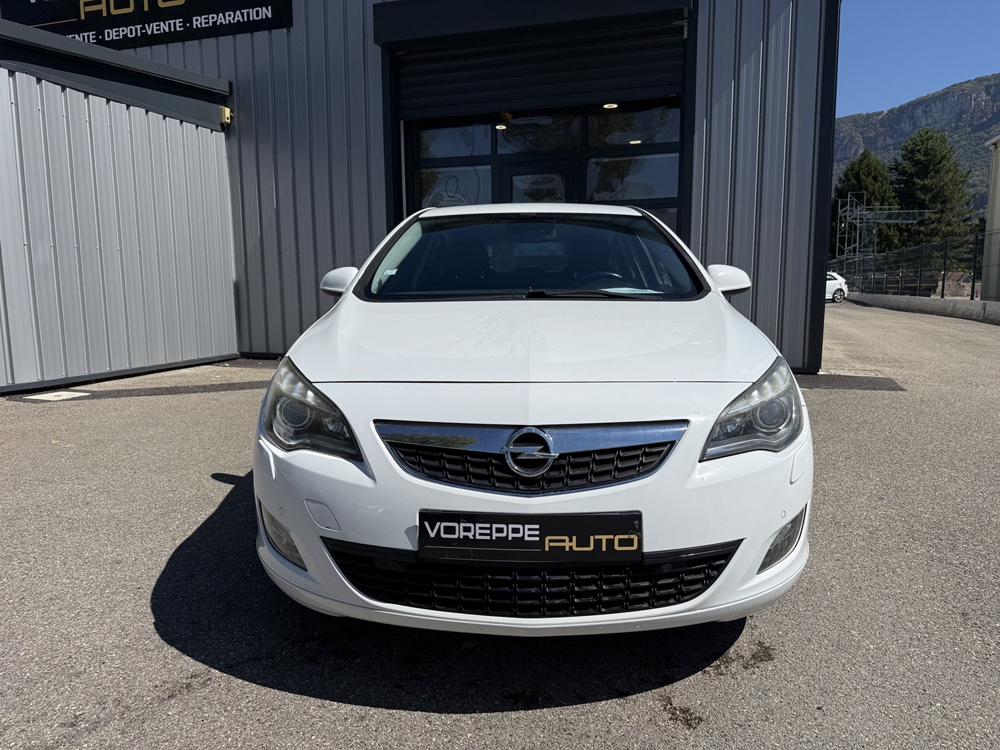 Astra 1.6 TURBO SPORT/ CRITAIR 2 / DISTRIBUTION VIDANGE PNEUS AV 2011 occasion 38340 Voreppe