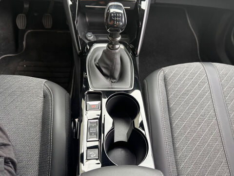 2008 1.2 ESSENCE 100CH S&S ALLURE / SUIVI PEUGEOT / PREMIERE MAIN 2023 occasion 38130 ECHIROLLES