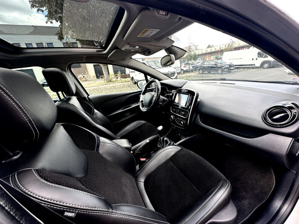 Clio IV 0.9 TCE 90CH GT LINE / TOIT PANORAMIQUE / FULL ENTRETIEN REN 2018 occasion 94260 Fresnes