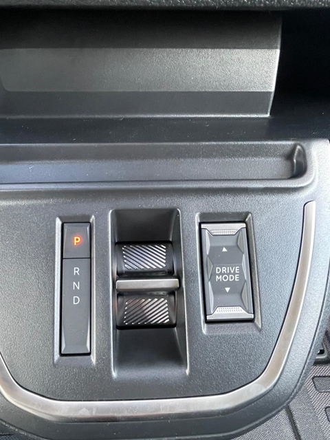 Jumpy M 2.2 DIESEL 180CH AUTOMATIQUE 2026 occasion 87270 COUZEIX