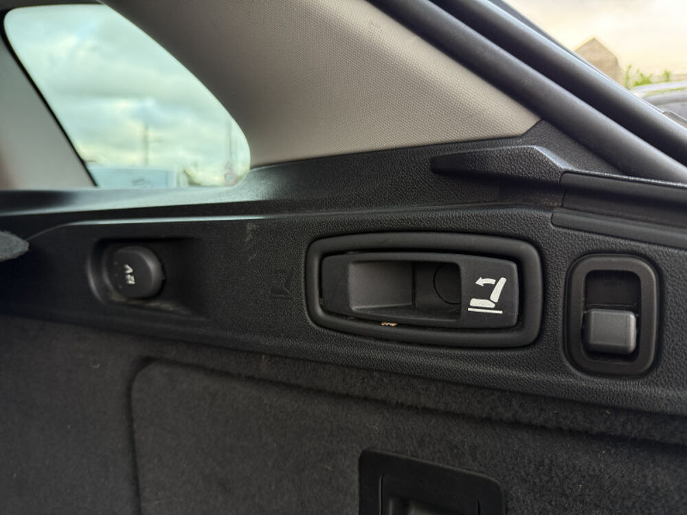 Laguna III Estate 2.0 DCI 130CH FAP GT 4CONTROL 2011 occasion 95480 PIERRELAYE