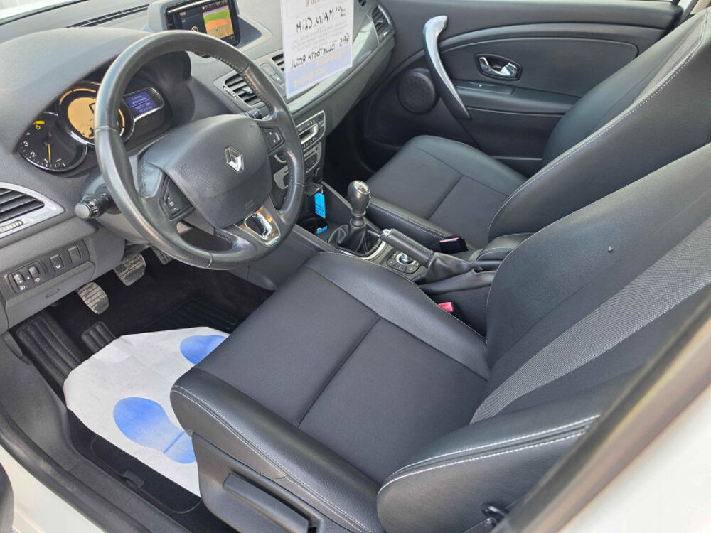 M&eacute;gane III 1.5 DCI 95CH BUSINESS EURO6 2015 2015 occasion 64121 Serres-Castet