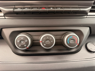 Trafic L2 2.0 BLUE DCI 150CH S&S ZEN 9 PLACES 2023 occasion 16400 Puymoyen