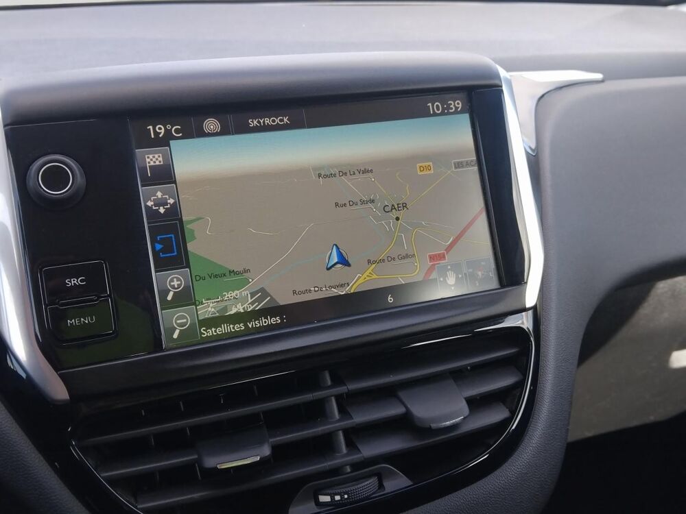 208 1.6 BlueHDi 75ch Pack Clim Nav 5p 2015 occasion 27000 &Eacute;vreux