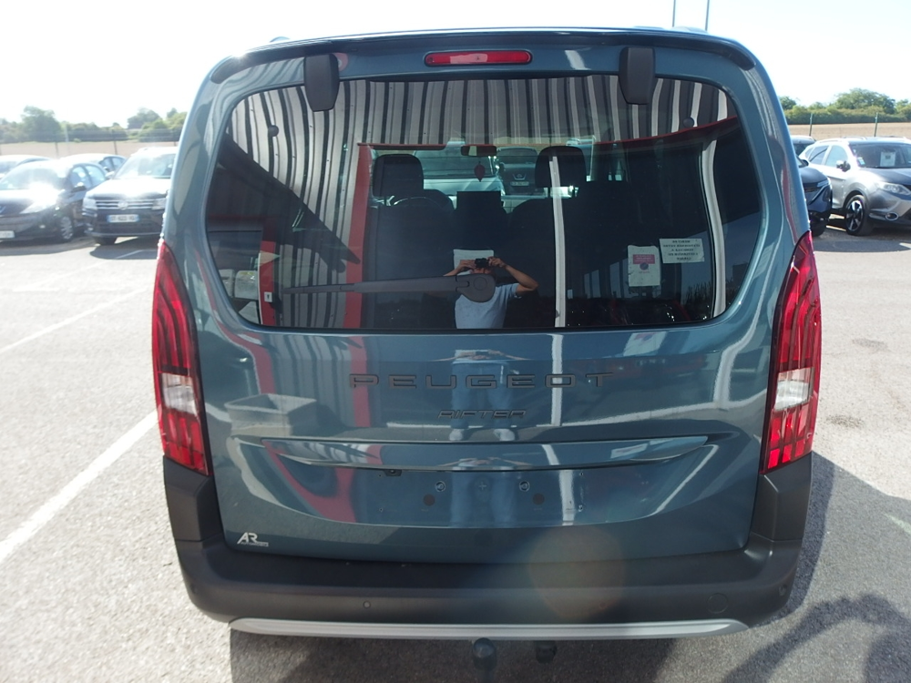 Rifter TAILLE M - 1.5 BLUEHDI 130CH S&S GT EAT8 5 PLACES 2024 occasion 10600 Savi&egrave;res