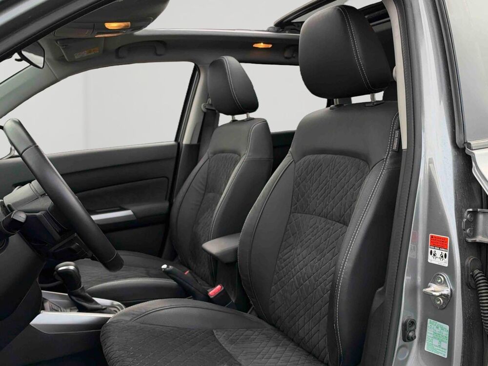 Vitara 1.5 Dualjet Hybrid 102ch Pack Auto Allgrip / Toit ouvrant + 2023 occasion 28500 Vernouillet