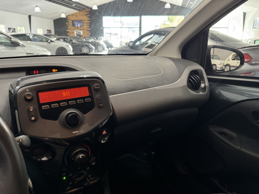 108 VTI 72 CV 2021 24 000 KM 2021 occasion 12000 RODEZ