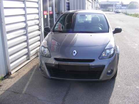 Clio III III 1.2 16V 75CH 20TH ECO&sup2; 5P 2011 occasion 38150 Salaise-sur-Sanne