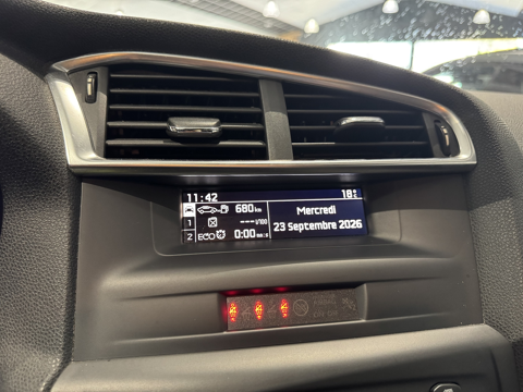DS4 1.6 E-HDI 115 AIRDREAM CHIC 66 900 KM PLB AUTO 2013 occasion 12000 RODEZ