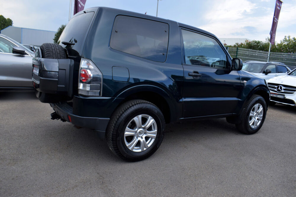 Pajero 3.2 DI-D200 INFORM 3P 2012 occasion 34740 Vendargues