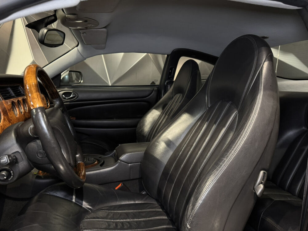 XK R 4.0 SURALIMENTE COUPE BA 1999 occasion 63170 Aubi&egrave;re