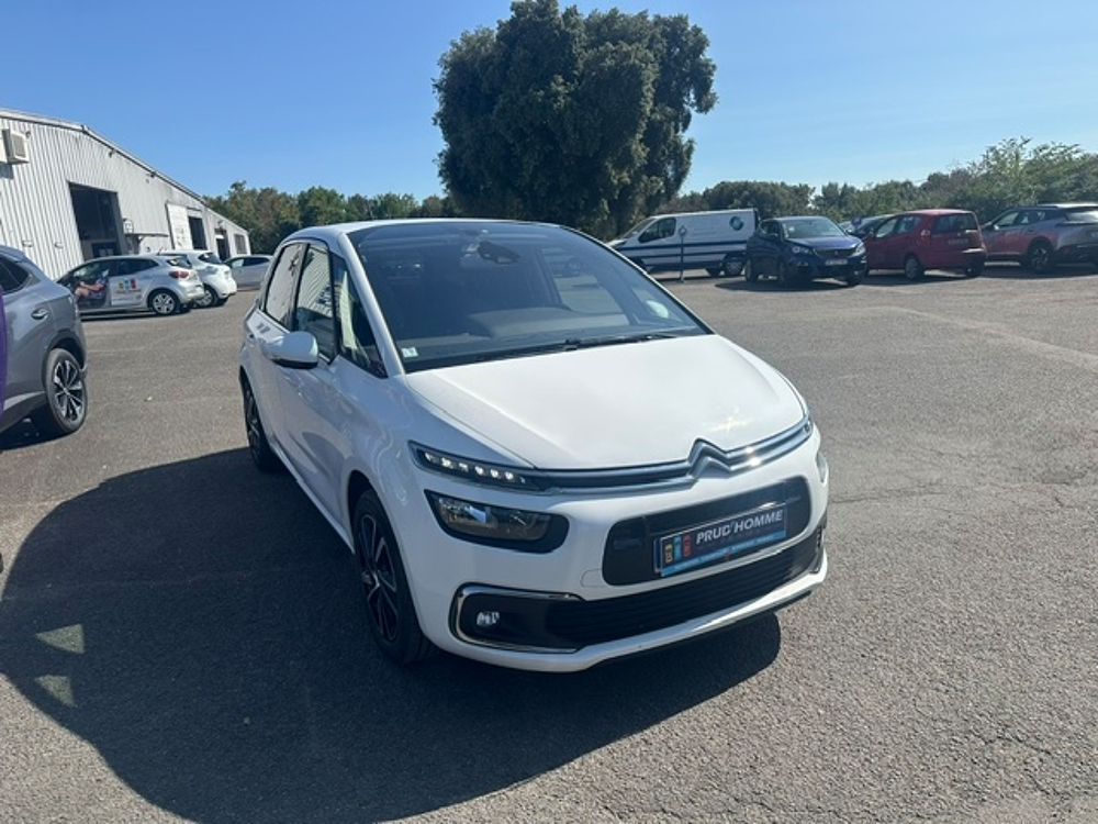C4 Spacetourer PURETECH 130CH S&S SHINE EAT8 DISTRIBUTION A JOUR 2019 occasion 16400 Puymoyen