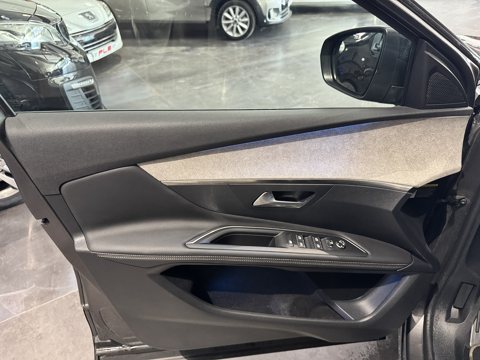 3008 1.5 BLUEHDI 130CH S&S GT EAT8 05/2023 54 800 KM 2023 occasion 12000 RODEZ