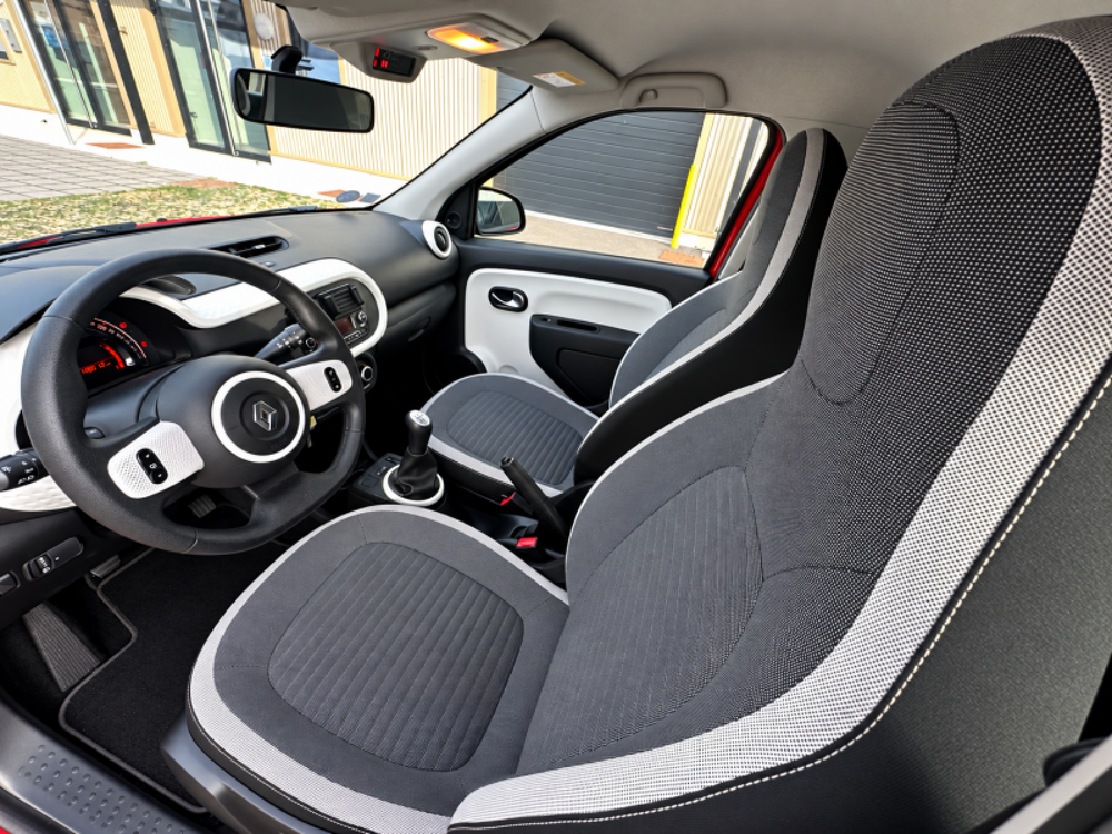 Twingo III 1.0 SCE 70CH ZEN ECO&sup2; / PREMI&Egrave;RE MAIN / 49 000 KMS / FULL EN 2017 occasion 94260 Fresnes