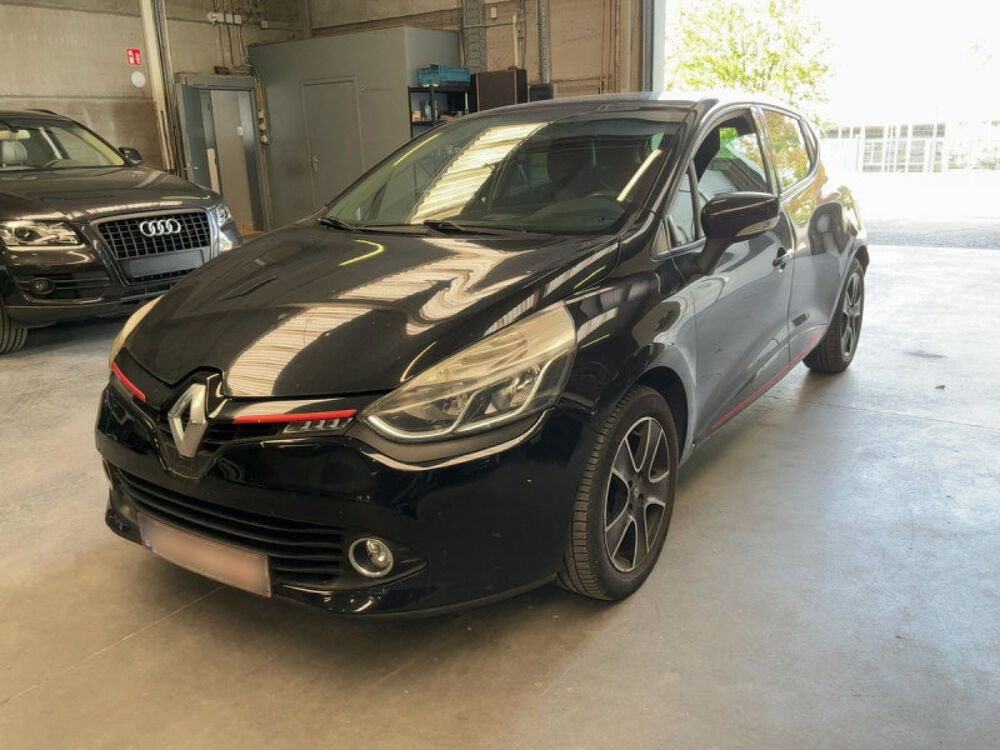 Clio IV 0.9 TCE 90CH LIMITED EURO6 2015 2015 occasion 57185 CLOUANGE