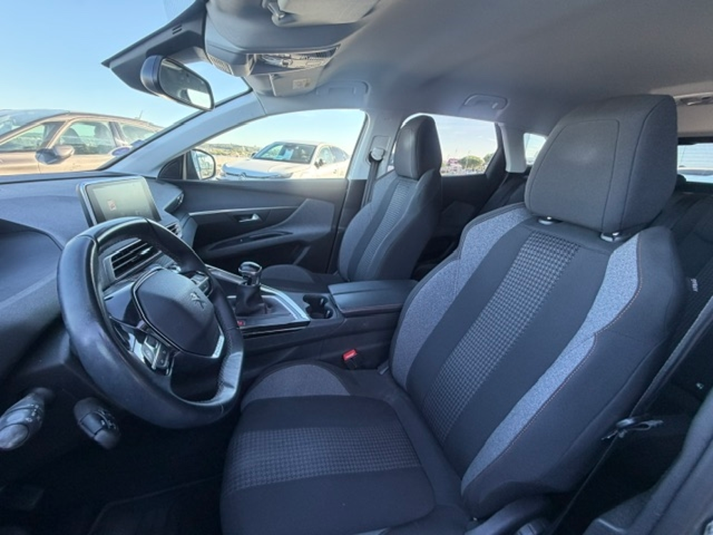 3008 1.2 PURETECH 130CH S&S ACTIVE BUSINESS DISTRIBUTION OK 2019 occasion 16400 Puymoyen
