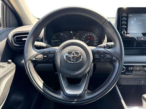 Yaris 116h Dynamic 5p MY22 2023 occasion 13300 Salon-de-Provence