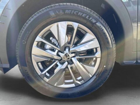 3008 1.2 Hybrid 145ch Allure e-DCS6 / Pack Panoramic Navigation 2026 occasion 28500 Vernouillet