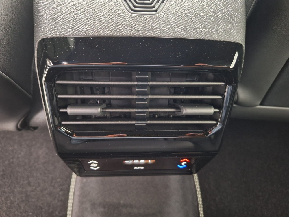 5008 HYBRID 145CH GT E-DCS6 2026 occasion 82370 Campsas