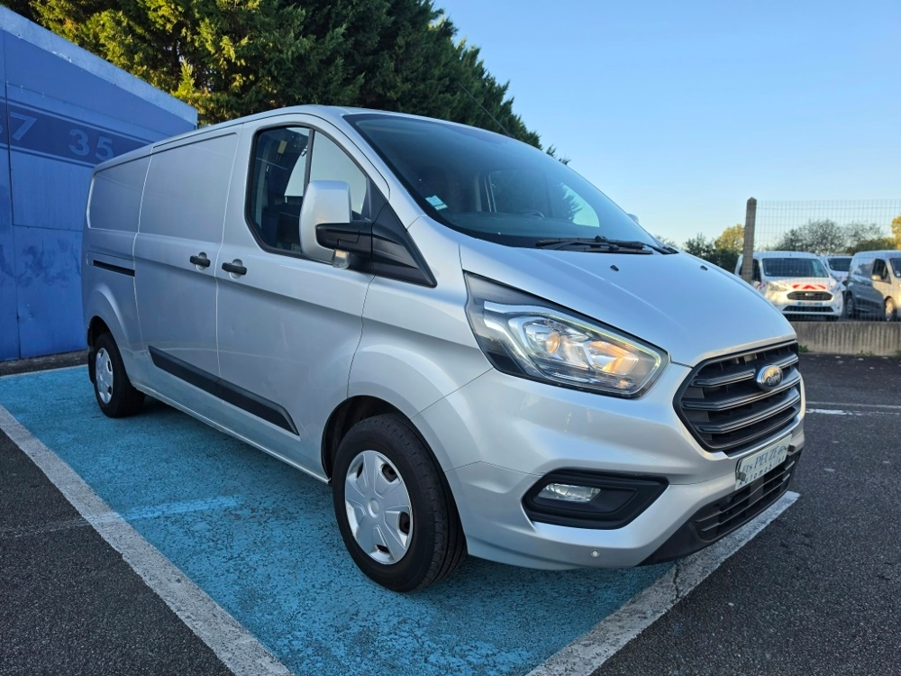 Transit 11242&curren; HT-L2H1 2.0 ECOBLUE 130 TREND BUSINESS +ATTELAGE 2020 occasion 44290 Conquereuil