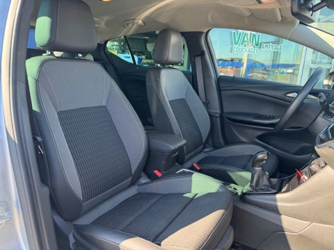 Astra 1.2 TURBO 130CH ELEGANCE DISTRIBUTION NEUVE 2019 occasion 16400 Puymoyen