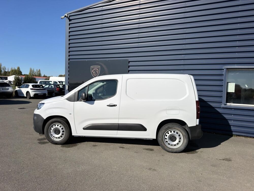 Berlingo M 800kg Electrique 136ch Batterie 50 kWh 2024 occasion 17450 Saint-Laurent-de-la-Pr&eacute;e