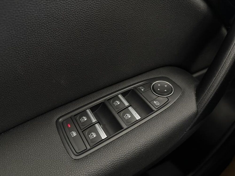 Captur 1.6 E-Tech hybride rechargeable 160ch Intens -21 2022 occasion 78860 ST NOM LA BRETECHE