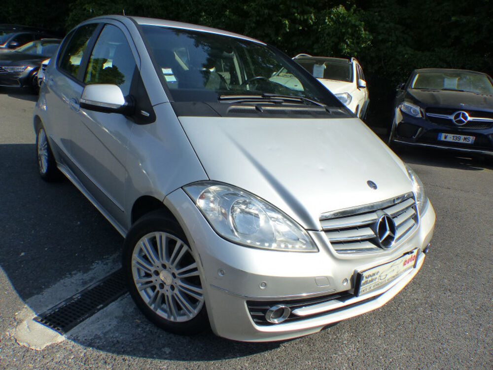 Classe A 180 CDI ELEGANCE CONTACT 2009 occasion 77144 Mont&eacute;vrain
