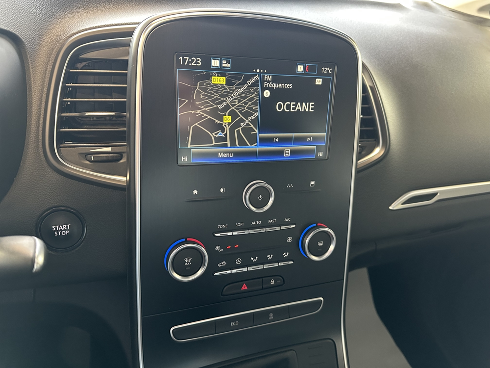 Grand scenic IV 1.7 BLUE DCI 120CH BUSINESS 7 PLACES 2019 occasion 56530 Qu&eacute;ven