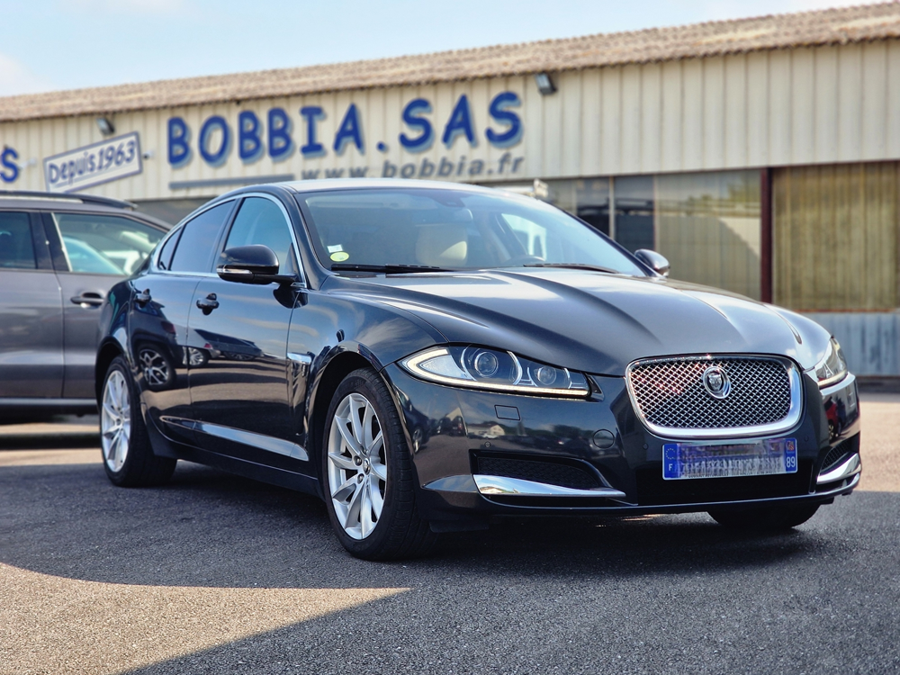 XF 2.2 D 200CH LUXE PREMIUM 2013 occasion 70210 Montdor&eacute;